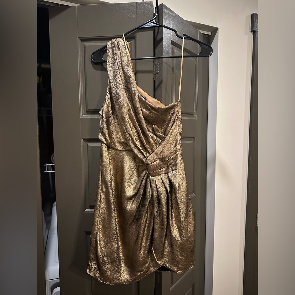 Do+Be Gold Mini Dress - Size M. Perfect for formal dinners and not too short!